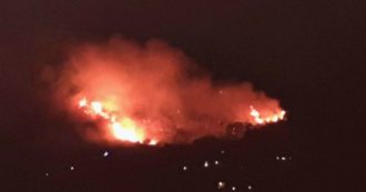 Copertina di Incendio in Sardegna, evacuate 250 case di due villaggi turistici nel comune di Budoni