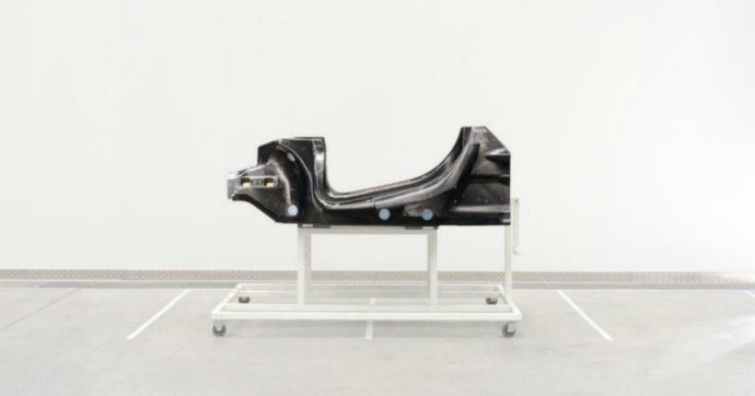 McLaren, fibra di carbonio ultraleggera per l’architettura costruttiva delle nuove ibride