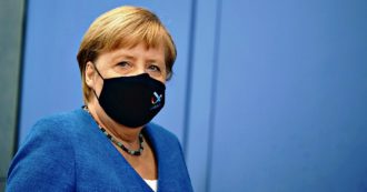 Covid, Merkel consiglia ai tedeschi di fare le vacanze in Italia: ‘Agiscono con grande cautela’