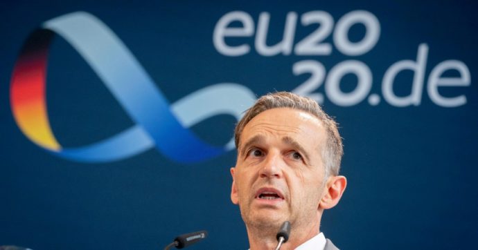 Mediterraneo conteso: la Ue rimbrotta Ankara per finta