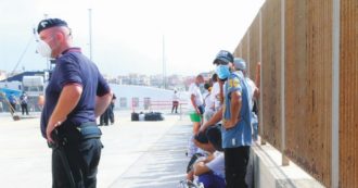 Copertina di Sbugiardato Salvini: sono migranti solo lo 0,4% dei positivi