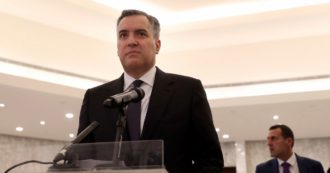 Copertina di Adib è il nuovo premier, benedetto dalla Francia