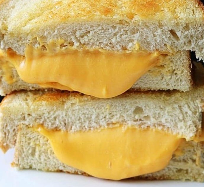 Mangia per anni solo panini al formaggio per una fobia: bambino guarisce grazie all’ipnosi