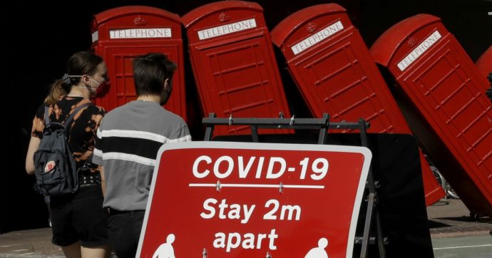 Boom di contagi in Gran Bretagna: 3mila casi in un giorno, è il picco più alto da maggio