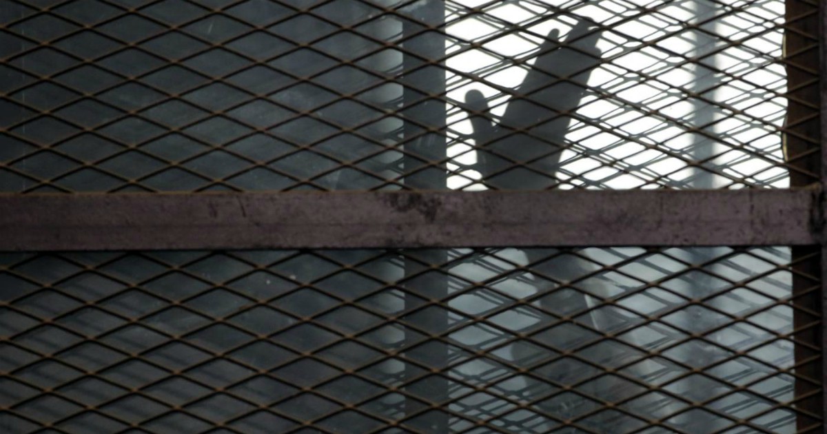 Egitto, cure mediche negate e torture: da una prigione egiziana il racconto dell’orrore