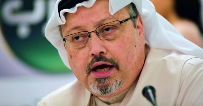 Jamal Khashoggi, Washington Post: “Gli Emirati avevano intercettato il cellulare della moglie grazie al software-spia Pegasus”