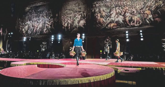 Copertina di Dolce&Gabbana prendono Firenze. E la cultura chiude