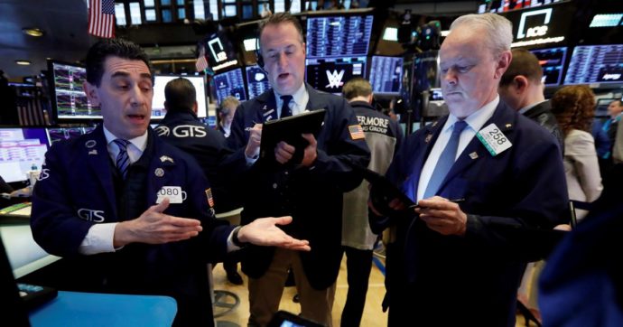 Copertina di Il grande affare delle Borse: l’assalto ai gestori dei mercati