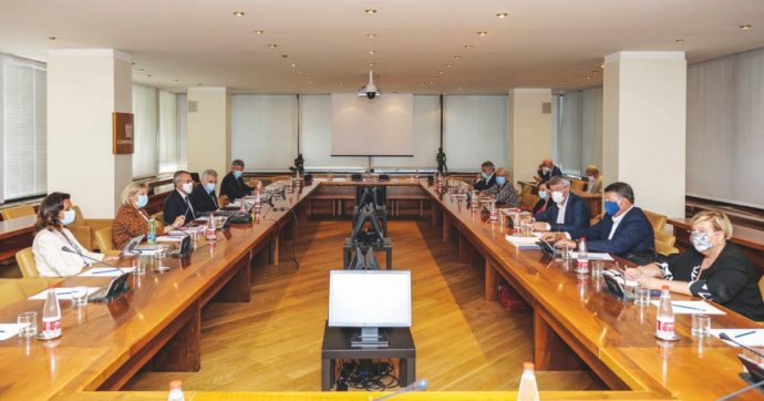 Contratti, dopo le sparate Bonomi ora vuole trattare