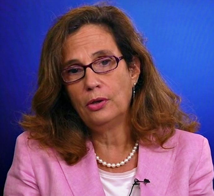 Ilaria Capua: “La mascherina? Come il profilattico”. L’analogia della virologa a La7