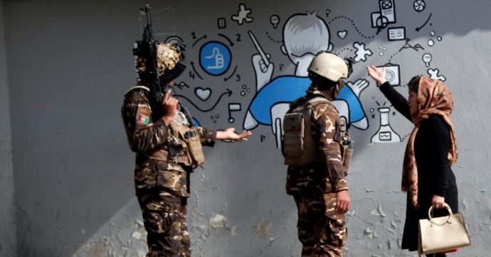 Copertina di Pace fra Kabul e talebani: sono le donne a rischiare