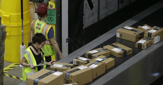 Amazon, 100mila nuove assunzioni in Usa e Canada. Paga vicina al salario minimo