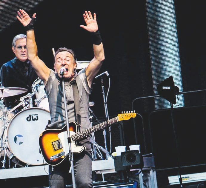 Bruce Springsteen, i vaccinati AstraZeneca non possono vedere i suoi spettacoli a Broadway