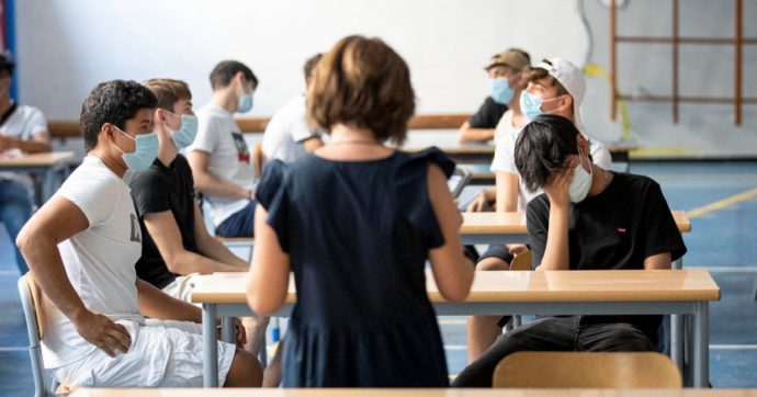 Giorno 1: chi riparte e chi ha paura Mattarella: “Evitiamo le divisioni”