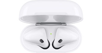 Copertina di Apple AirPods 2, auricolari wireless su Amazon con uno sconto del 28%