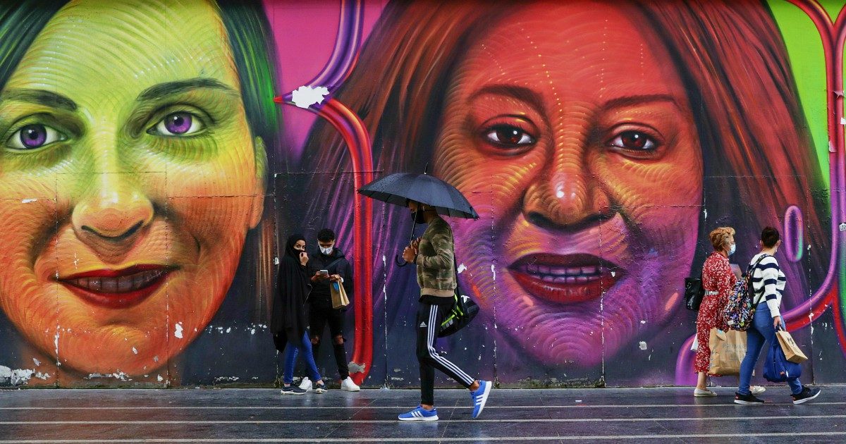 Coronavirus, boom di casi Francia: oltre 13mila in 24 ore. Positivo il ministro le Maire. Madrid vieta i viaggi da e per 37 zone sanitarie