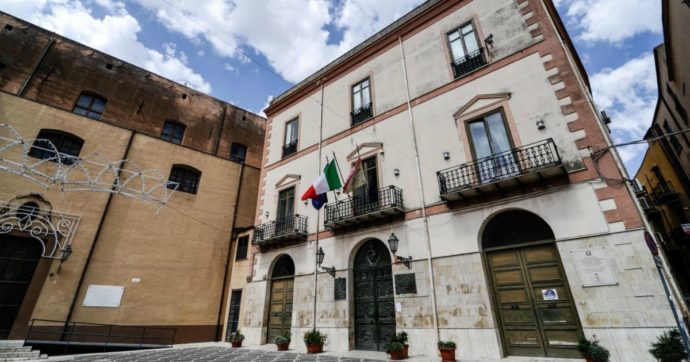Mafia, confiscati beni per 1,5 milioni di euro al fratello del capo mandamento di Corleone: è considerato il “postino” di Provenzano