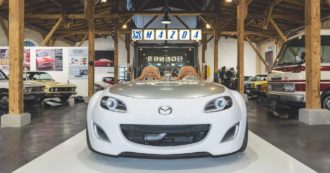 Copertina di Da Hiroshima al mondo, il secolo  Mazda