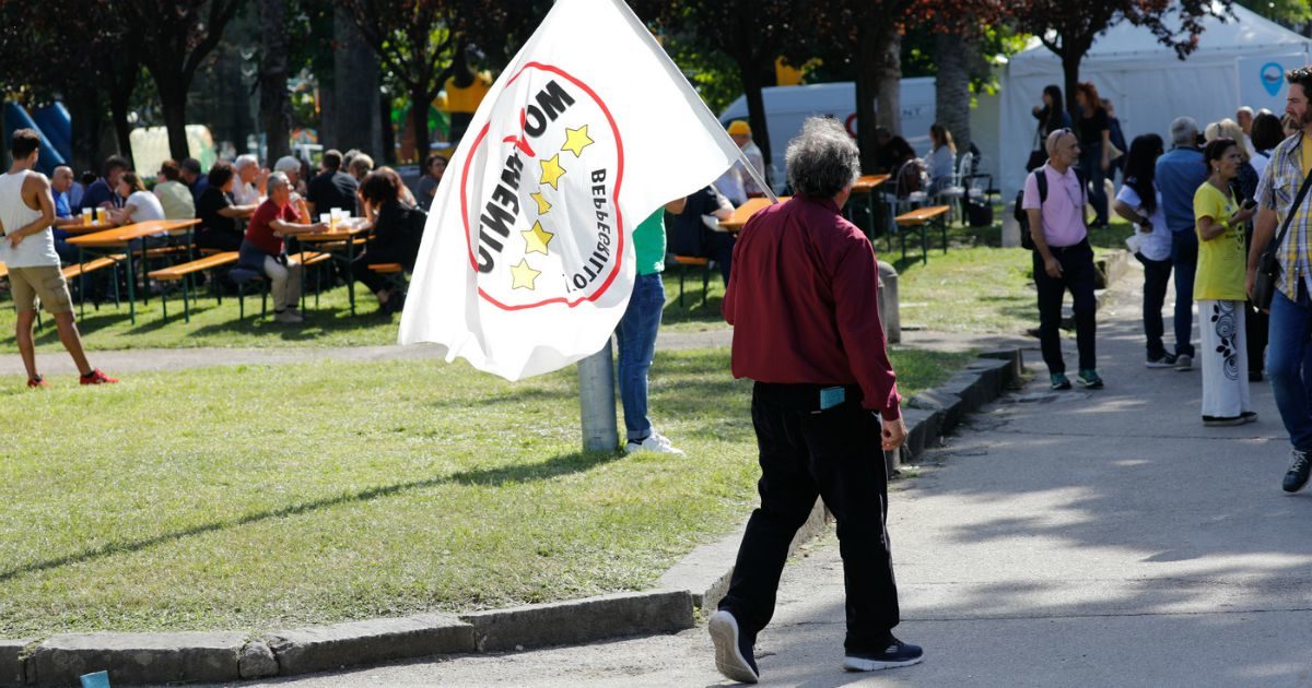 Il voto fa bene al governo, ma ha tramortito i 5 Stelle. Il leader, le regole interne, i temi e la strada di Grillo: ecco quali sono i nodi (e le scadenze) del M5s dopo le Regionali