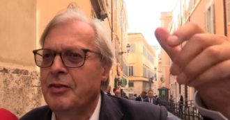 Copertina di Luis Suarez, Sgarbi: “Avranno valutato che spagnolo e italiano difettoso fossero sufficienti al ruolo. È un favoritismo legato a una logica”