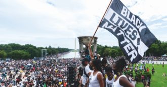 Copertina di Caso Floyd, punite Seattle, Portland e NY: “Stop ai fondi”