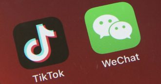 Copertina di TikTok, ora si muove Pechino: accordo con Usa è “sporco e ingiusto”. WeChat: + 517% di download dopo bando Trump