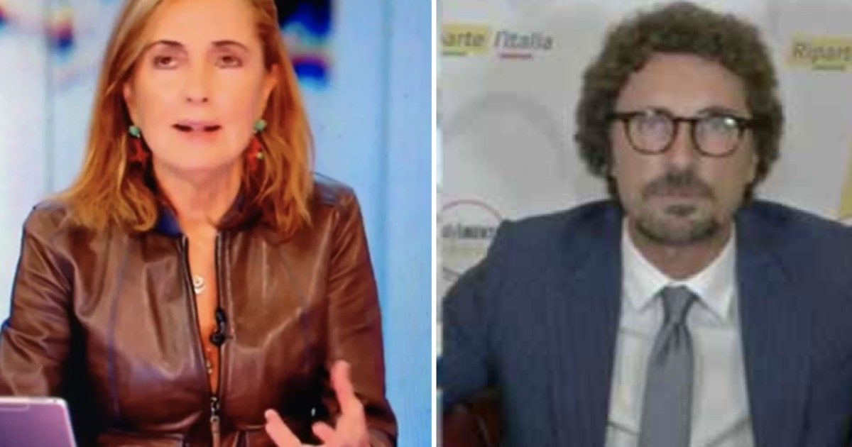 Stasera Italia, Barbara Palombelli sbotta con Danilo Toninelli: “Chieda scusa”. Ecco cosa è accaduto