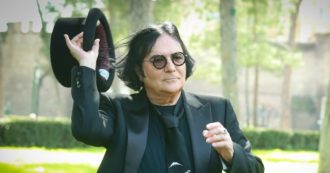 Copertina di Ricomincio da “Tre” a… Renato Zero