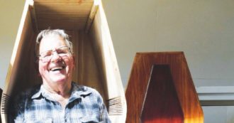 Copertina di Gatti assassini, peli lunghi e 2 kg di ceneri: che morte