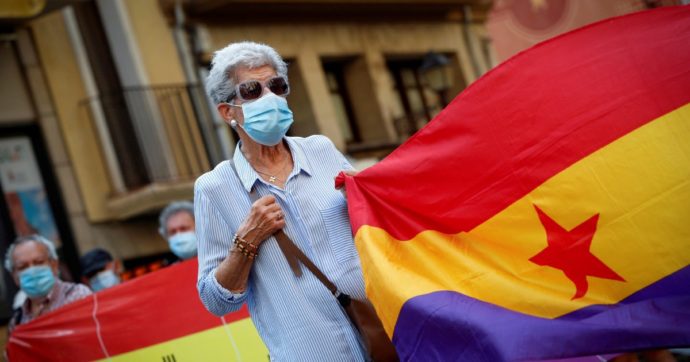 A Madrid esercito nelle strade e trecento medici extracomunitari