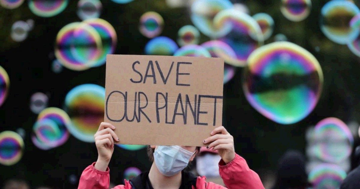 Recovery plan, l’analisi indipendente: “Solo il 16% della spesa è davvero green: il dato più basso in Ue. La Germania è al 38%, la Francia al 23% e la Spagna al 31%”