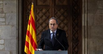 Copertina di Catalogna, il governatore Quim Torra condannato: dovrà dimettersi. Si apre una nuova crisi istituzionale a Barcellona