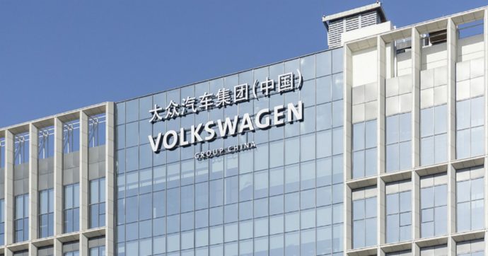 Volkswagen, in Cina investimenti per 15 miliardi di euro su auto elettriche e batterie