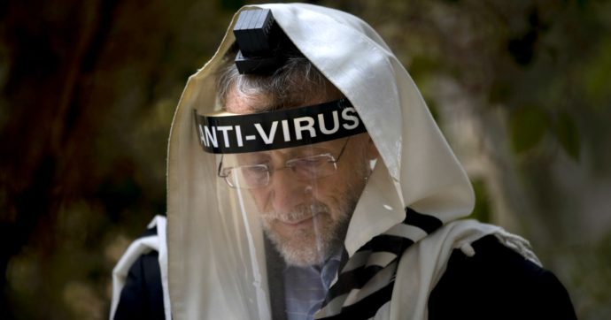 Coronavirus, in Israele quasi 9mila casi in un giorno. “Il 34% dei contagiati sono ebrei ultraortodossi”