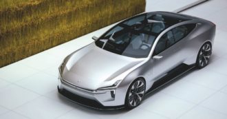 Copertina di Pechino “accende” il Salone che glorifica le automobili di casa