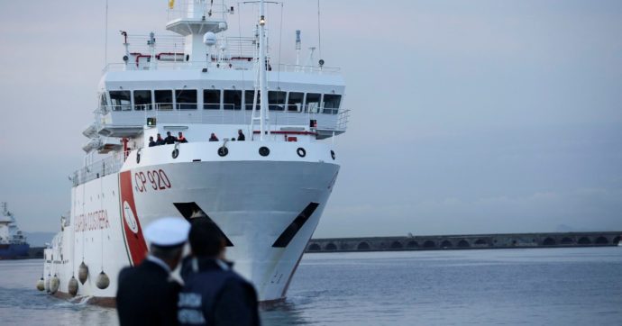 La vigilia del processo tra “froci, rutti e Netflix”