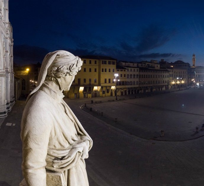 Da Piazza Santa Croce a Firenze alla “selva oscura” di Ravenna: 20 foto “alternative” raccontano Dante Alighieri a 700 anni dalla morte