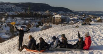 Copertina di Più lavoro e più benessere: 2 anni di sussidi in Finlandia