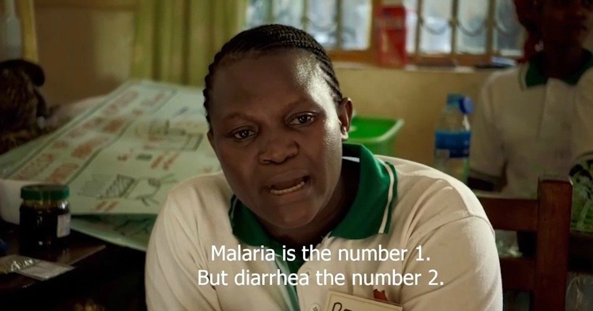 Anti-malarici autoctoni, multinazionali e vaccini inefficienti: il paradosso della malaria in Africa raccontato nel docu-film La Febbre