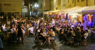 Coronavirus, fonti di Palazzo Chigi sul nuovo Dpcm: “Non ci sarà alcuna chiusura di bar e ristoranti né un coprifuoco”