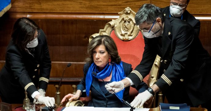 Copertina di “Poste Casellati”: in Senato nuovo bando da 175 mila euro per assumere portalettere