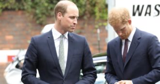 Copertina di Il principe Harry sul fratello William: “Da quando ha sposato Kate è noioso”. La rivelazione inattesa