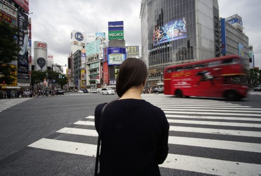 Copertina di Il Giappone riapre ai turisti, da aprile 2021: salute tracciabile e assicurazione sanitaria