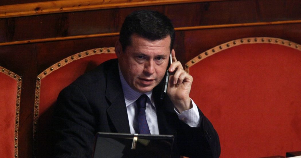 Ultime Notizie:" Senato, maggioranza in bilico per cinque parlamentari positivi. Fantetti lascia Forza Italia e passa al Maie (che sostiene il governo) - Rassegna Stampa "