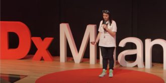 Copertina di Valeria Cagnina, la Millennial italiana che insegna robotica al mondo degli adulti