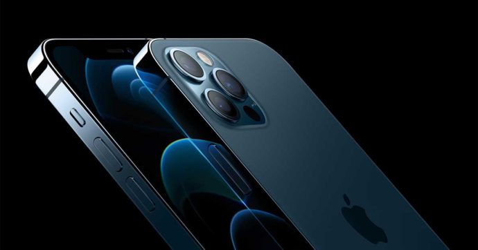 Apple lancia gli iPhone12, la nuova famiglia di smartphone arriva con il 5G e iOS14 da fine ottobre