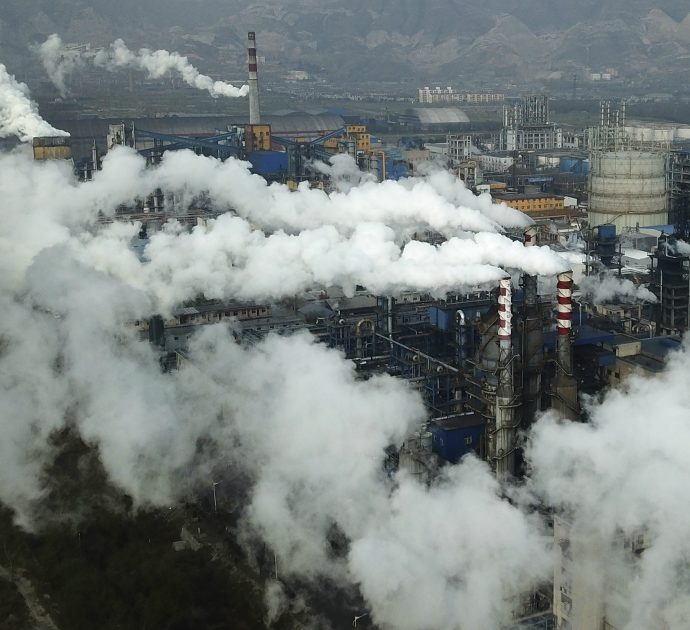 La Cina è il primo produttore al mondo di gas serra. Secondo il Rhodium Group, le emissioni di Pechino superano quelle dei paesi Ocse