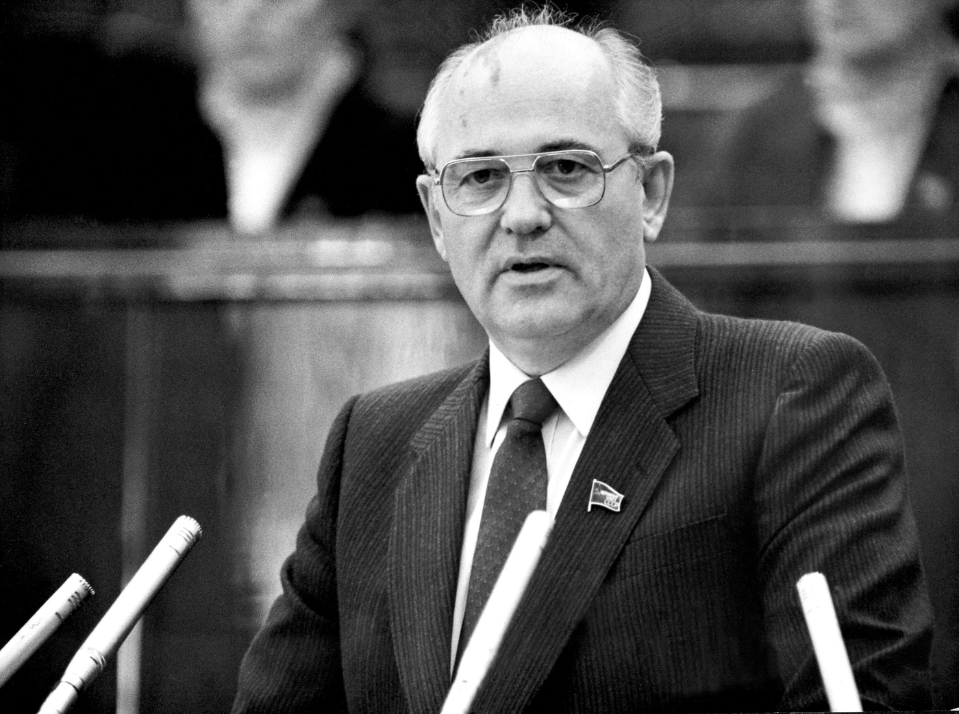 Директор в советское время. Горбачев 1991.