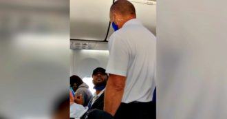 Copertina di Supporter di Trump cacciato dall’aereo: “Non voleva indossare la mascherina”. Il video che divide