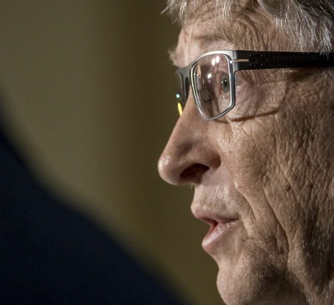 “Il resto del 2020 non sarà normale, le persone devono prepararsi”: Bill Gates torna a parlare di Covid-19